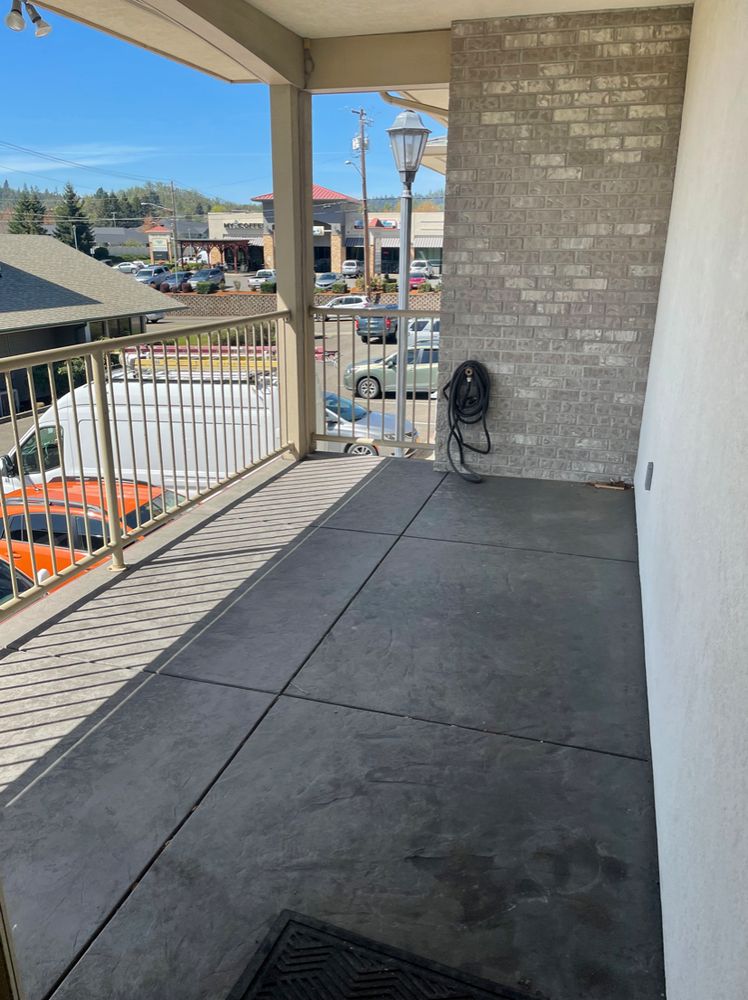 Kline Street Property: 2365 NW Kline St Ste 101, Roseburg, OR 97471